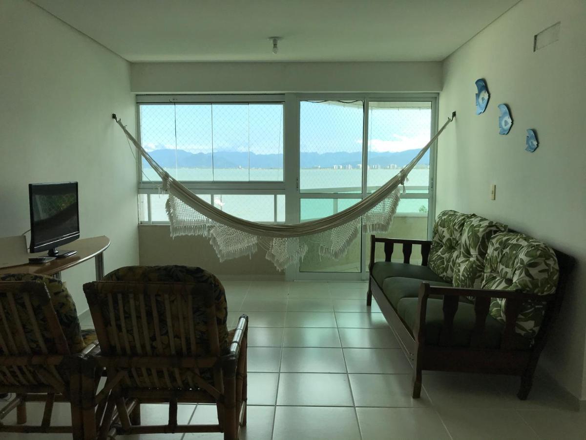 Apartamento Pe Na Areia Frente Para O Mar E Piscina Na Prainha Карагуататуба Екстериор снимка