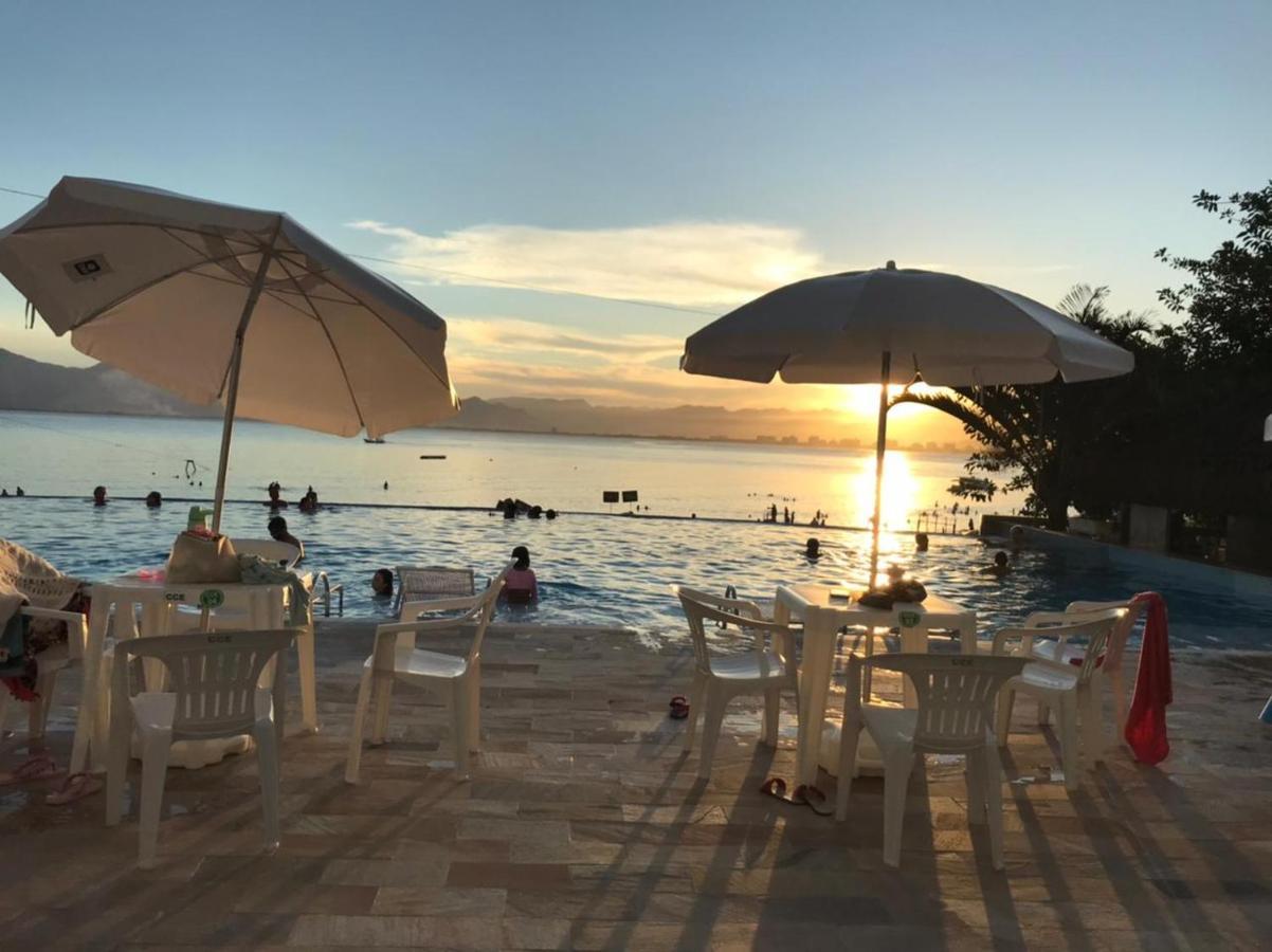 Apartamento Pe Na Areia Frente Para O Mar E Piscina Na Prainha Карагуататуба Екстериор снимка